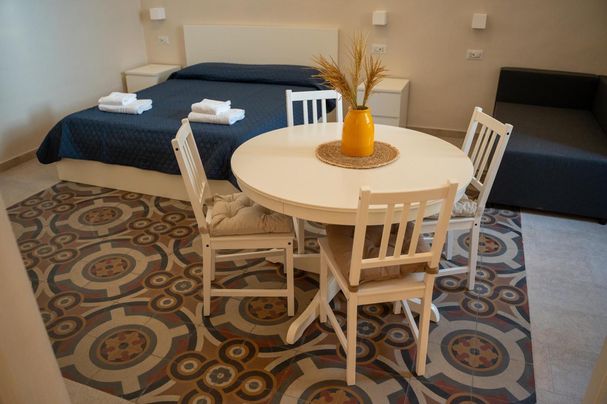 Bed and Breakfast Principe Amedeo 93 Bari Exterior foto