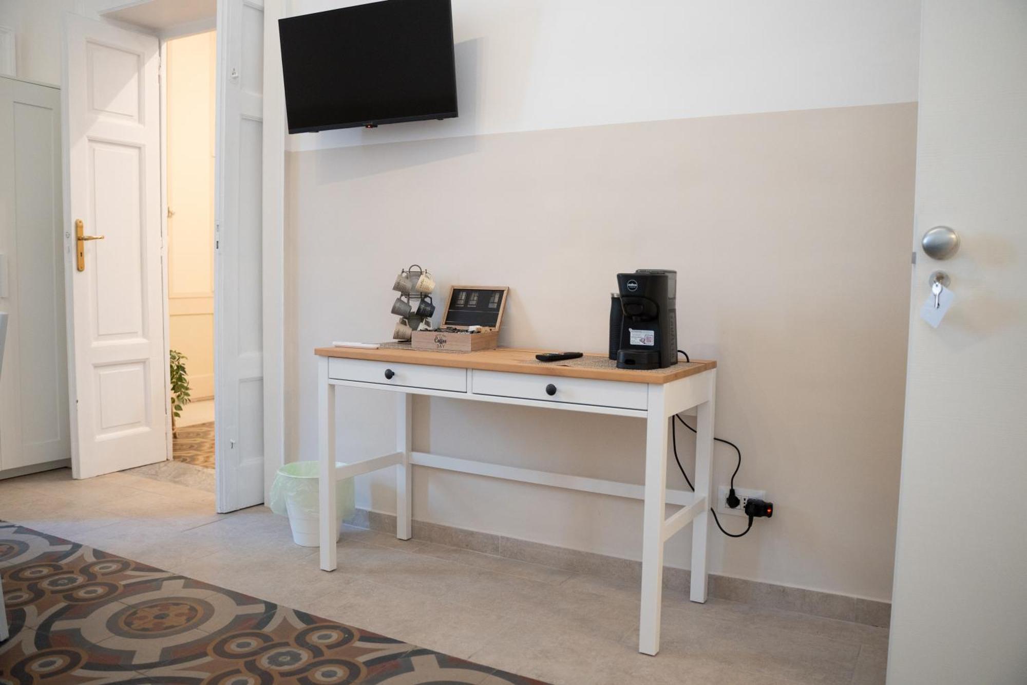 Bed and Breakfast Principe Amedeo 93 Bari Exterior foto